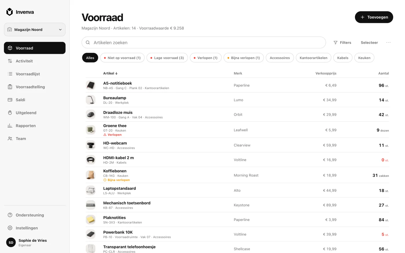 De Invenva-webapp met een voorraadlijst, aantallen, categorieën en waarschuwingen bij lage voorraad